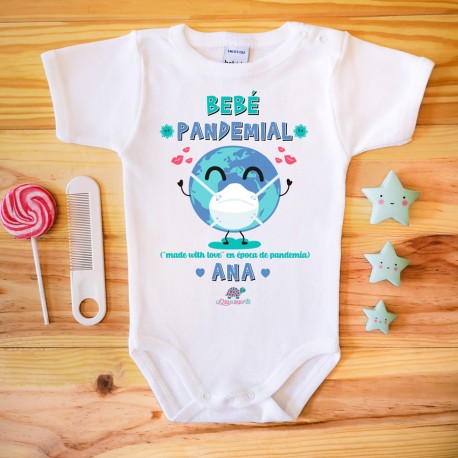 Body personalizado para bebé con frase divertida y dibujo de pañal.