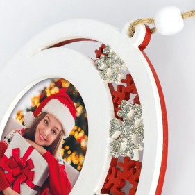 ADORNO COLGANTE NAVIDAD DE MADERA PERSONALIZABLE BOLA COPOS - WHITE