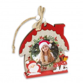 ADORNO COLGANTE NAVIDAD DE MADERA PERSONALIZABLE CASA ROJA NATURAL - PAPÁ NOEL