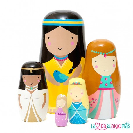 MATRIOSKAS DE MADERA - PRINCESAS
